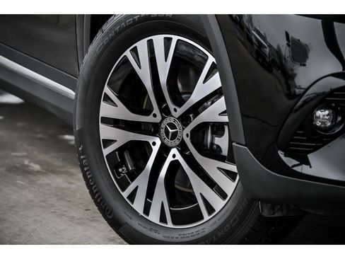 Certified 2026 Mercedes-Benz GLA 250 4MATIC image 3