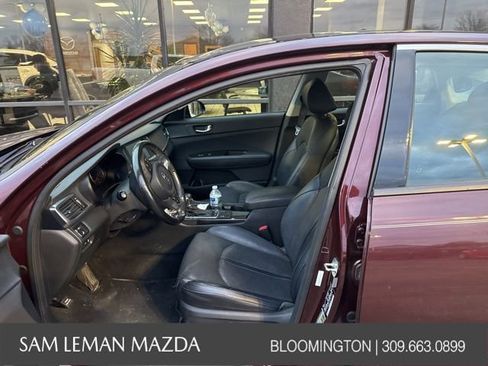 Used 2017 Kia Optima EX w/ Premium Package image 3