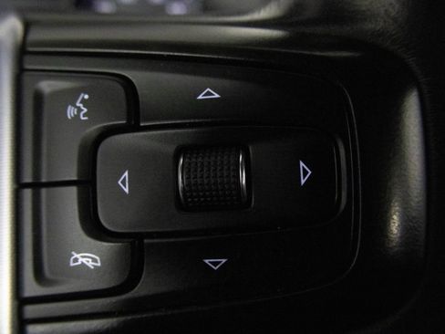 Used 2020 GMC Sierra 1500 SLT w/ SLT Premium Plus Package image 27