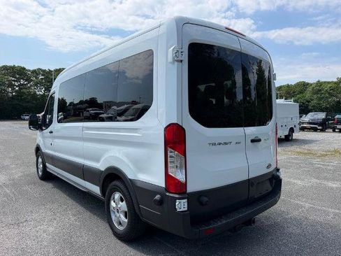 Certified 2017 Ford Transit 350 XLT RWD image 4