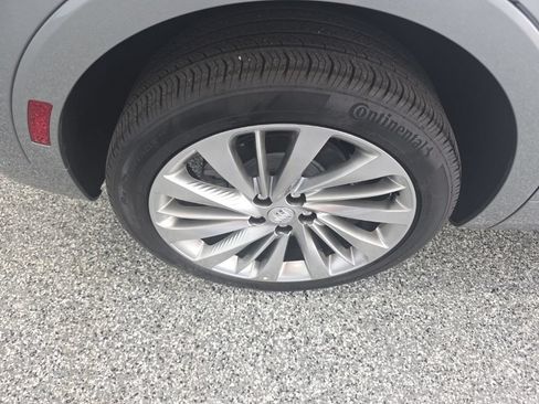 Used 2024 Buick Envision Avenir AWD/4WD image 14