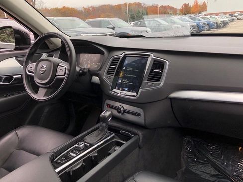 Used 2018 Volvo XC90 T5 Momentum w/ Convenience Package image 18