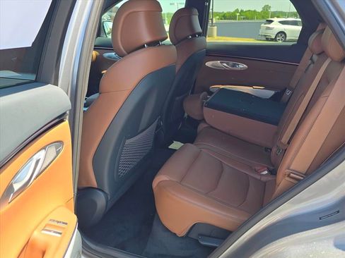 New 2026 Genesis GV70 2.5T Advanced w/ G1 Accessory Package AWD/4WD image 13