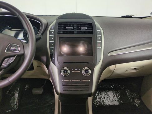 Used 2017 Lincoln MKC Premiere FWD image 20