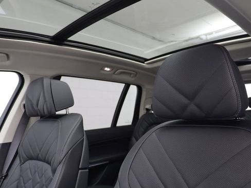 New 2026 BMW X7 xDrive40i AWD/4WD image 14