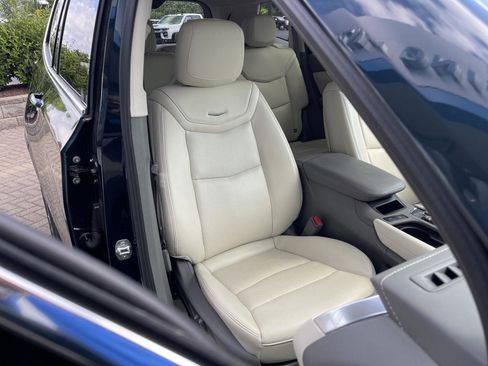 Used 2024 Cadillac XT6 Premium Luxury w/ LPO, Floor Liner Package AWD/4WD image 38