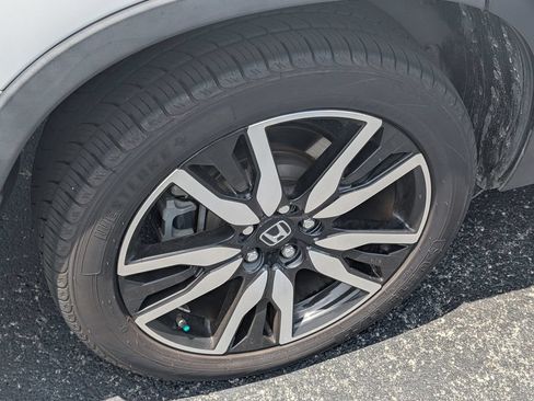 Used 2021 Honda Pilot Elite image 28