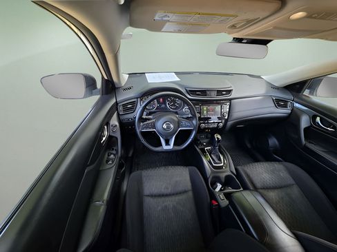 Used 2020 Nissan Rogue SV w/ Premium Package FWD image 11