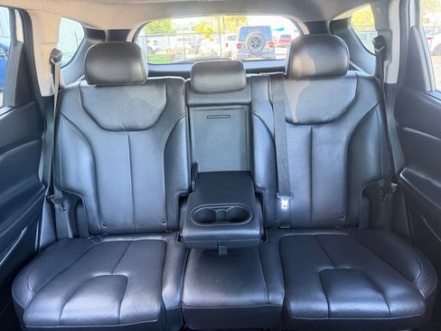Used 2019 Hyundai Santa Fe FWD image 34