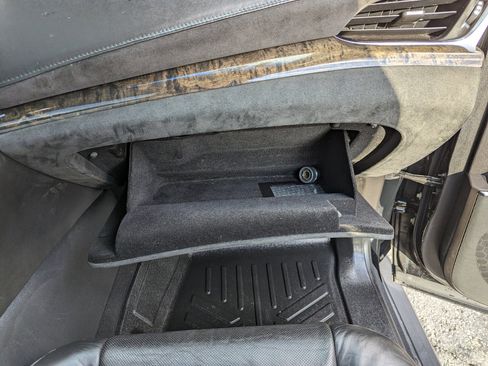 Used 2016 Cadillac Escalade Platinum image 36