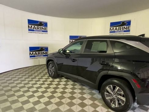 Used 2022 Hyundai Tucson Blue AWD/4WD image 8
