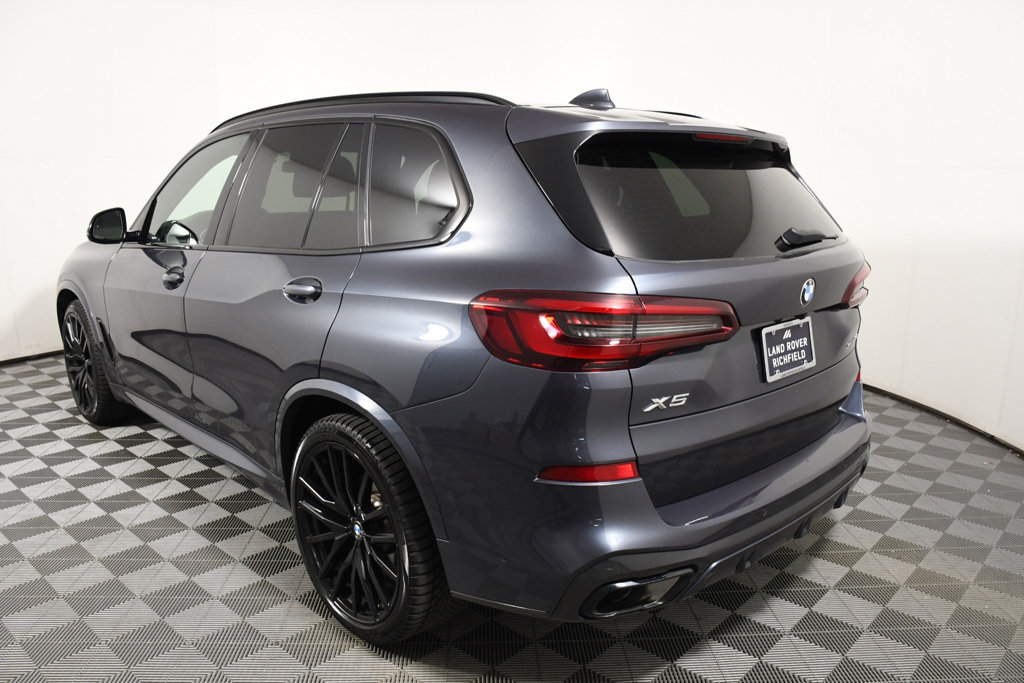 Used 2022 BMW X5 xDrive40i w/ M Sport Package AWD/4WD image 4