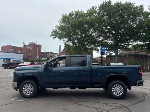 New 2026 Chevrolet Silverado 3500 LT AWD/4WD image 4