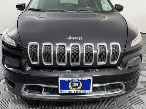 Used 2016 Jeep Cherokee Limited AWD/4WD image 3