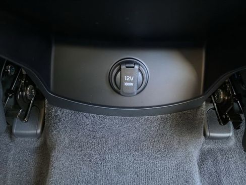 New 2025 Kia Sorento S image 38