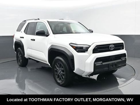 Used 2025 Toyota 4Runner SR5 image 3