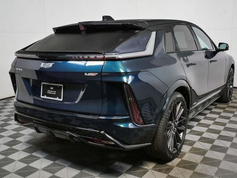 Used 2026 Cadillac Lyriq V AWD/4WD image 3