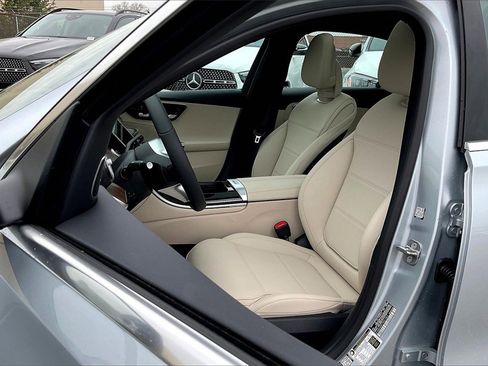 New 2026 Mercedes-Benz C 300 4MATIC Sedan image 9