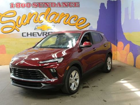 Used 2024 Buick Encore GX Preferred FWD image 2