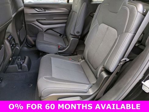 New 2025 Jeep Grand Cherokee L Laredo w/ Luxury Tech Group I image 24