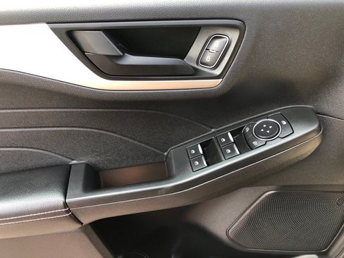 Used 2022 Ford Escape SE AWD/4WD image 18