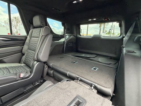 Used 2024 Cadillac Escalade V w/ LPO, ONYX Package AWD/4WD image 42