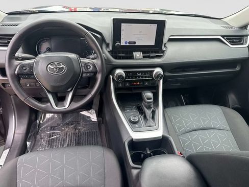 Used 2025 Toyota RAV4 XLE w/ Convenience Package AWD/4WD image 17