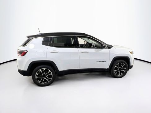 Used 2022 Jeep Compass Limited image 4