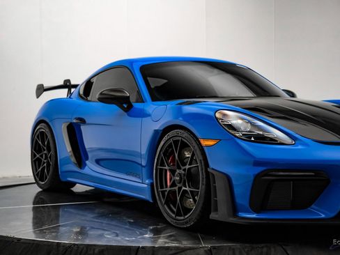 Used 2024 Porsche 718 Cayman GT4 RS RWD image 25