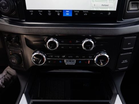 Used 2026 Ford F350 Platinum w/ FX4 Off-Road Package AWD/4WD image 16