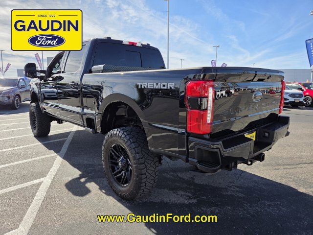 Used 2024 Ford F250 Lariat w/ Tremor Off-Road Package AWD/4WD image 5
