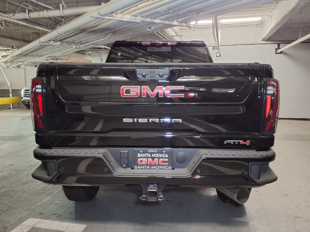 New 2026 GMC Sierra 2500 AT4 w/ AT4 Premium Plus Package AWD/4WD image 8