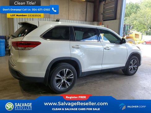 Used 2019 Toyota Highlander LE FWD image 4