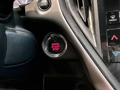 Used 2024 Subaru Crosstrek 2.5i Limited w/ Crosstrek Mirror Package AWD/4WD image 27