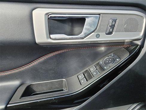 Used 2022 Ford Explorer ST-Line image 28
