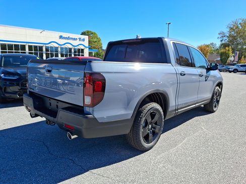 New 2026 Honda Ridgeline Black Edition image 4