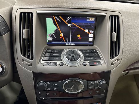 Used 2013 INFINITI G37 Sport w/ Premium Pkg image 40