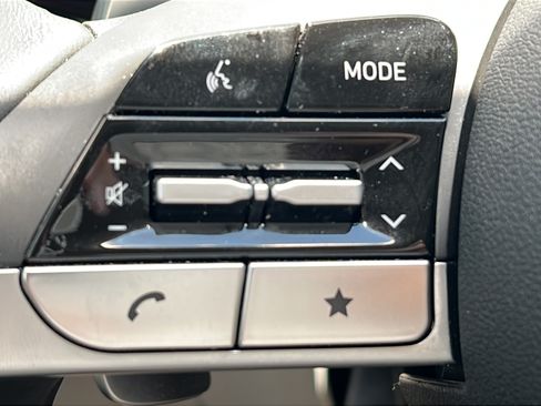 Certified 2023 Hyundai Tucson Limited FWD image 22