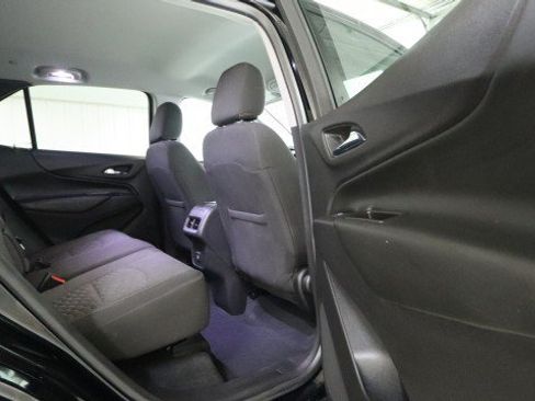 Used 2021 Chevrolet Equinox LT FWD image 11
