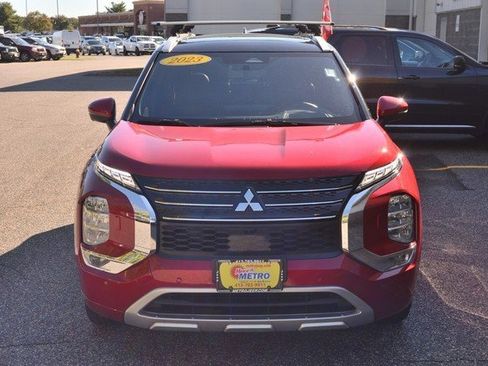 Used 2023 Mitsubishi Outlander SEL image 3
