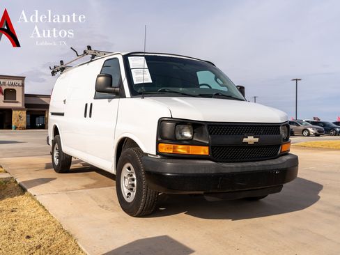 Used 2016 Chevrolet Express 2500 image 2