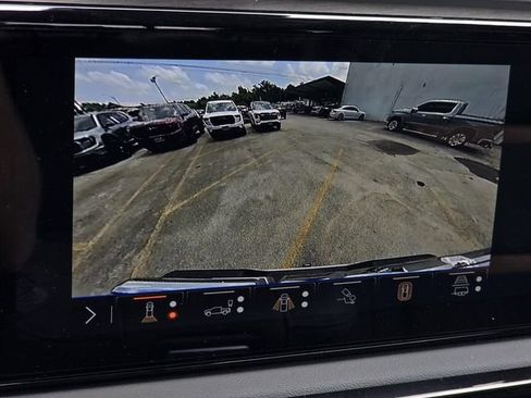 New 2026 GMC Sierra 1500 AT4 w/ AT4 Premium Package AWD/4WD image 24