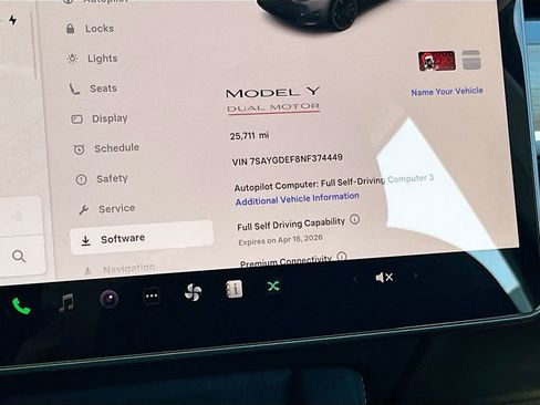 Used 2022 Tesla Model Y Performance image 11