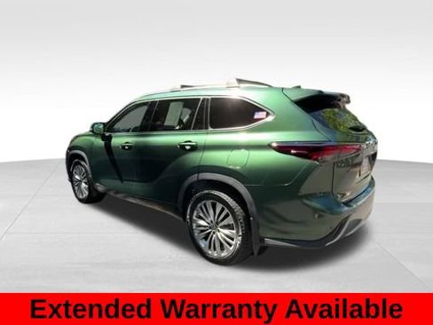 Used 2024 Toyota Highlander Platinum AWD/4WD image 5