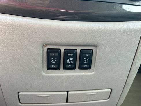Used 2012 Nissan Quest LE w/ Value Cargo Pkg FWD image 36