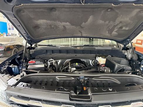 Used 2019 Chevrolet Silverado 1500 LTZ w/ LTZ Plus Package AWD/4WD image 32