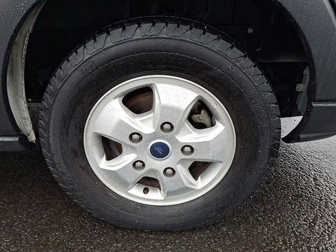 Used 2018 Ford Transit 350 XLT image 9