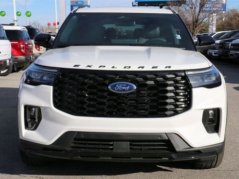 New 2026 Ford Explorer ST-Line w/ ST-Line Street Pack image 3