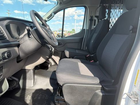 Used 2025 Ford Transit 250 Low Roof w/ Exterior Upgrade Package RWD image 16