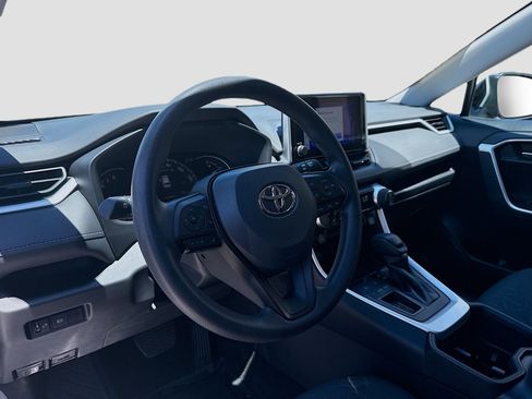 Used 2023 Toyota RAV4 XLE image 9